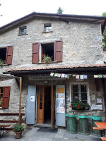 Rifugio Forte Dei Marmi outside