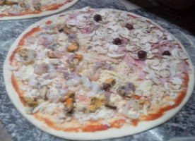 L'angolo Della Pizza food