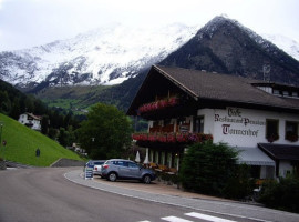 Gasthof Tannenhof outside