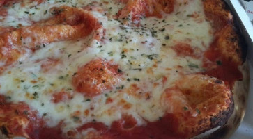 La Pizzetteria Dal Trady food