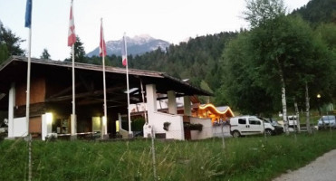 International Camping Di Cologna outside