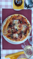 Pizzeria Heisskeller food