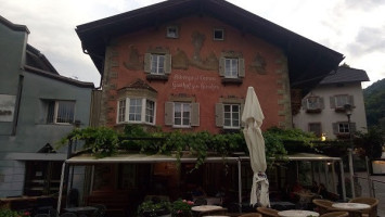 Gasthof Zum Hirschen outside