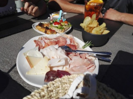 La Cave De Cogne food