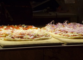 Lucignolo Pizzeria food