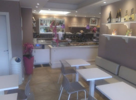 Edi Gelateria Pasticceria food