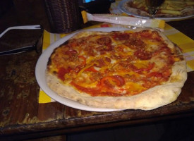 Vesuvio Pizzeria food