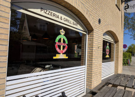 Marco Polo Pizza Grill outside