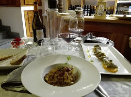 Le Vigneron food