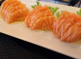 Sushi Miyo food