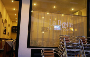 La Botte inside