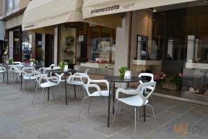 Pianezzola outside