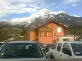 Skibar outside