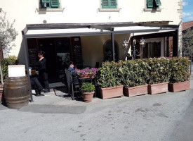 La Cantina Di Colle Bereto outside