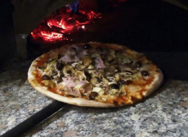 Pizzeria I 4 Mori food