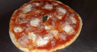 Pizzeria Via Vai Moncalieri food