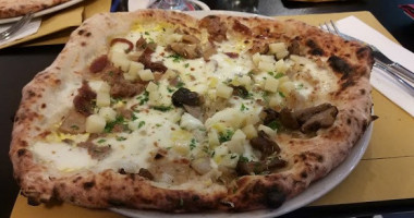 Donna Sofia Pizzeria food