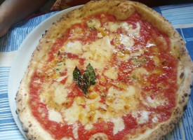 Pizzeria Da Raffaele food