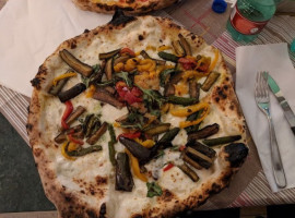 Pizzeria Pellone food