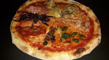 La Boutique Della Pizza food