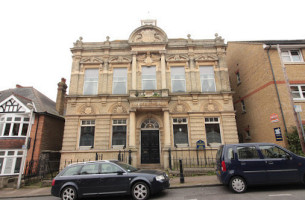 Chatham Masonic Hall outside