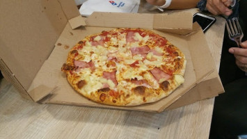 Domino's Pizza Durante food