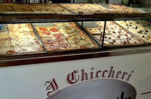 Pizzeria Chiccheri food