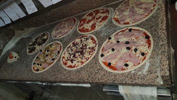 Pizzeria Tony food