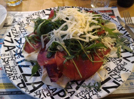 Pizzeria Via Veneto food