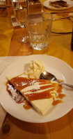 Pizzeria Via Veneto food