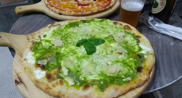 Pizzeria Acquarone food