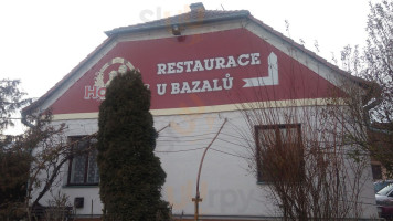 Restaurace U Bazalu food