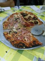 Pizzeria Polleria Leone food