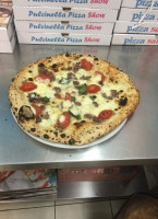 La Bottega Della Pizza food