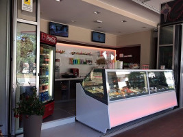 Gelateria Cremeria inside