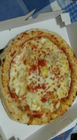 Santo Pizza food