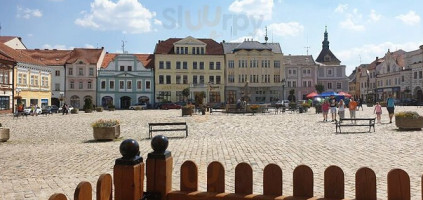 Restaurace Na Čtyřce food