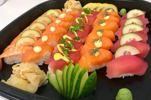 Sushimania food