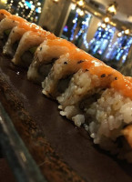 Iume Sushi food