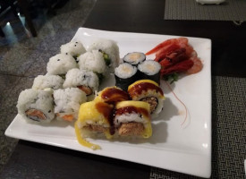 Gen Kai Sushi food