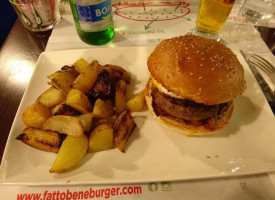 Fatto Bene Burger Buonarroti food