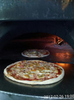 Pizzeria Pancia Piena food