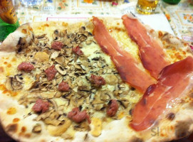 Pizzeria I 2 Forni food