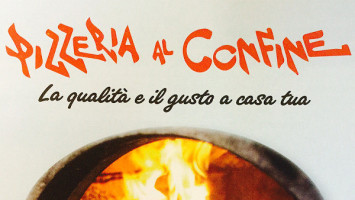 Pizzeria Al Confine inside