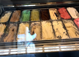 Gelateria Al Sole inside