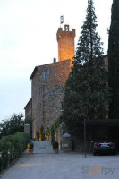 Sala Dei Grappoli outside