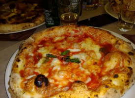 Pizzeria Napoletana Da Enzo food