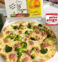 Miss Pizza Ostia food