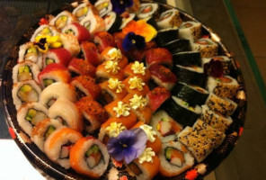 Sushi Amo food