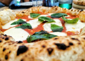 Pizzeria Verace Elettrica food